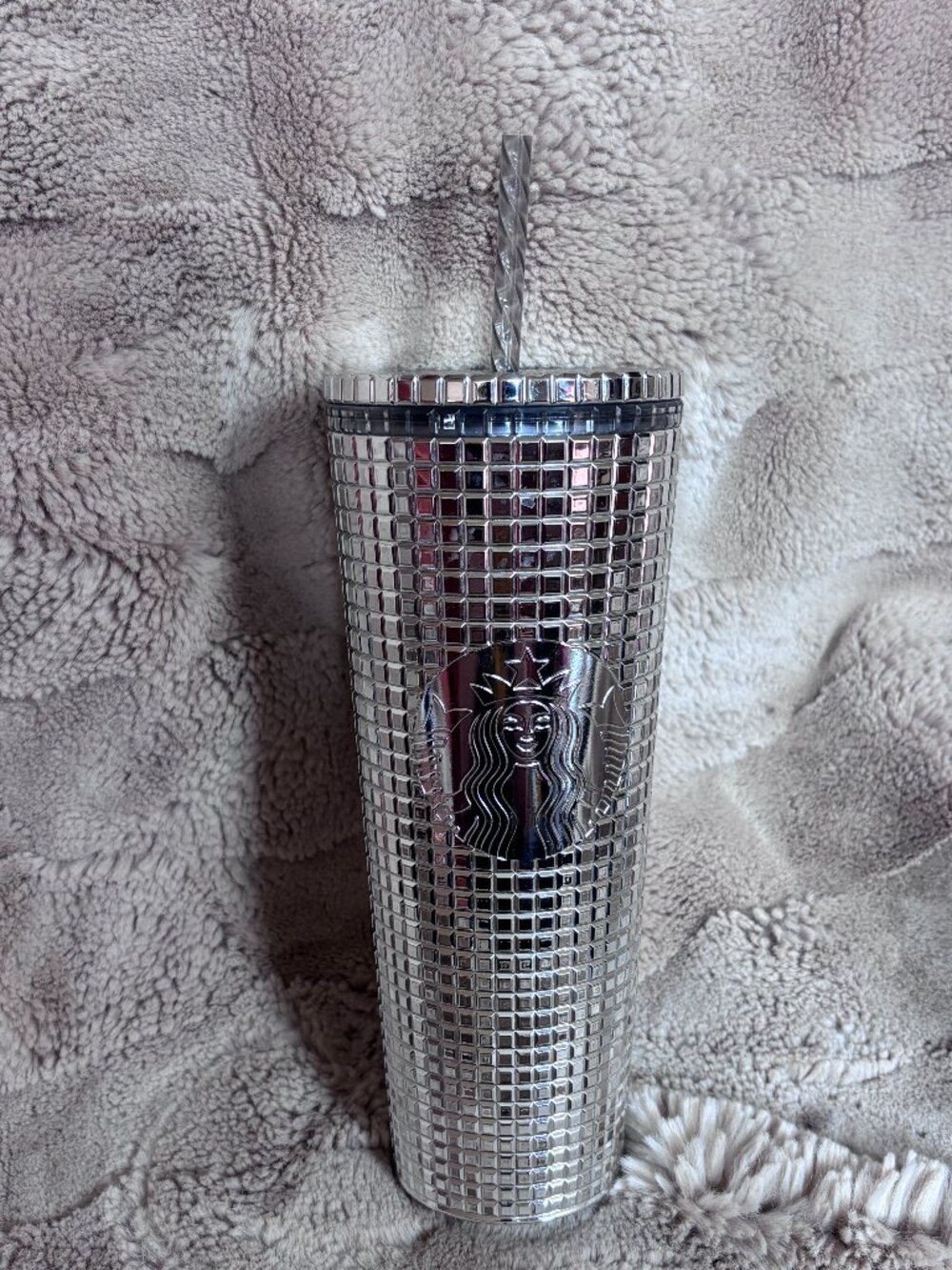 Starbucks Holiday 2021 Disco Ball Silver Cold Tumbler 24 oz - NWT!